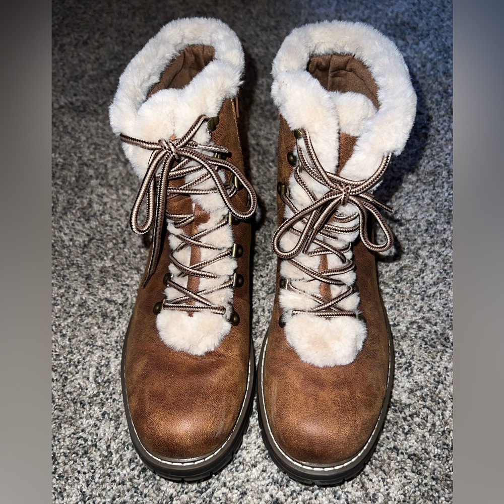 Cliffs by White Mountain Boots